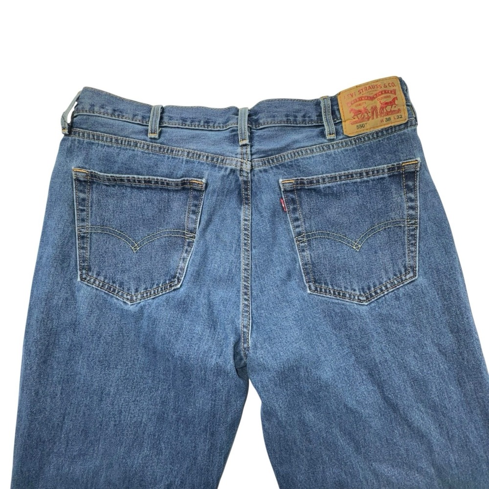 Men's Levis Relaxed Fit 550 Jeans Medium Wash Size 38x32 Medium Wash Mid Rise - Picture 10 of 15